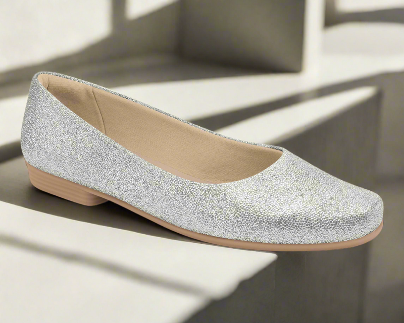 Enhancing Daily Comfort - Chic Flat Shoe Ref: 250115-540 Firenze Silver for Unmatched Sophistication